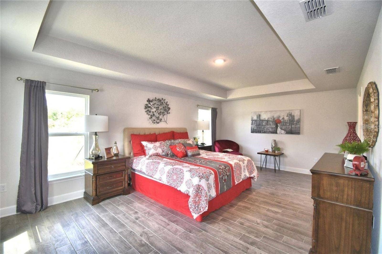 2413 NW 23RD AVENUE, Ocala, FL 34475 Similar home with same floorplan. Colors and options may vary.