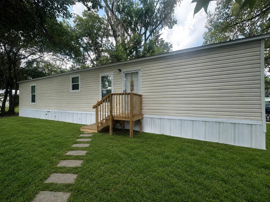 Property photo for 862 NE COLDWATER AVENUE, Lake City, FL