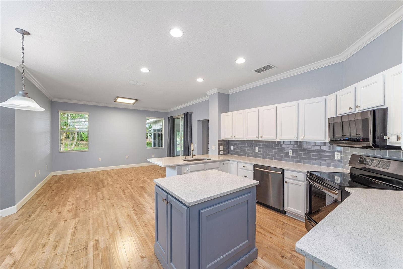 8298 SW 79TH CIRCLE, Ocala, FL 34476 8298 SW 79TH CIRCLE, Ocala, FL 34476