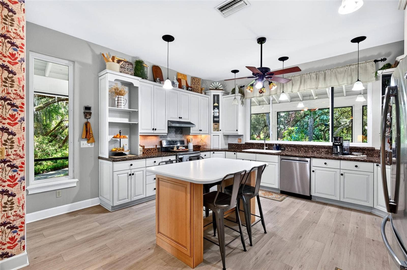 9945 REDS LANE, Clermont, FL 34711