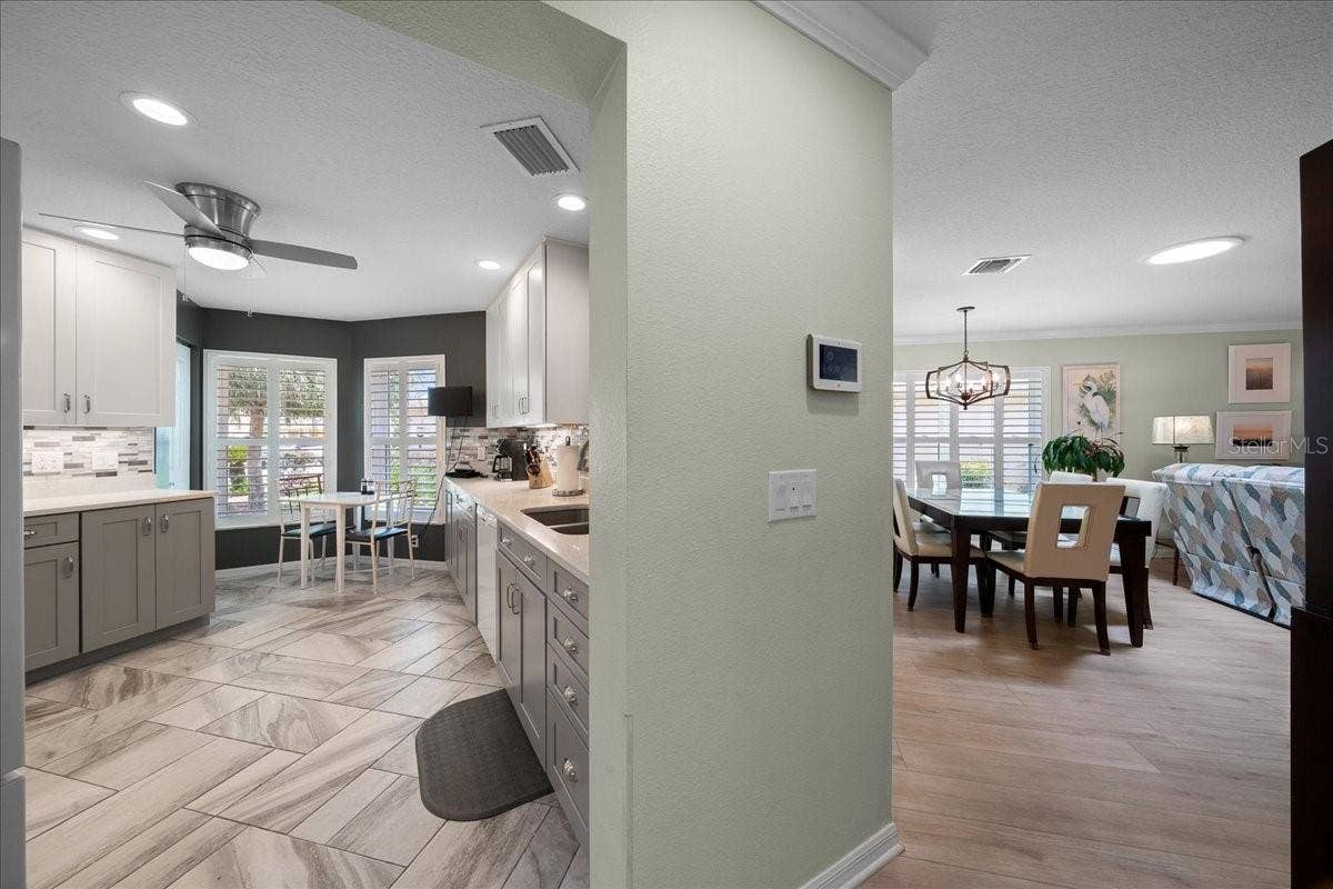 9122 SW 102ND CIRCLE, Ocala, FL 34481 9122 SW 102ND CIRCLE, Ocala, FL 34481