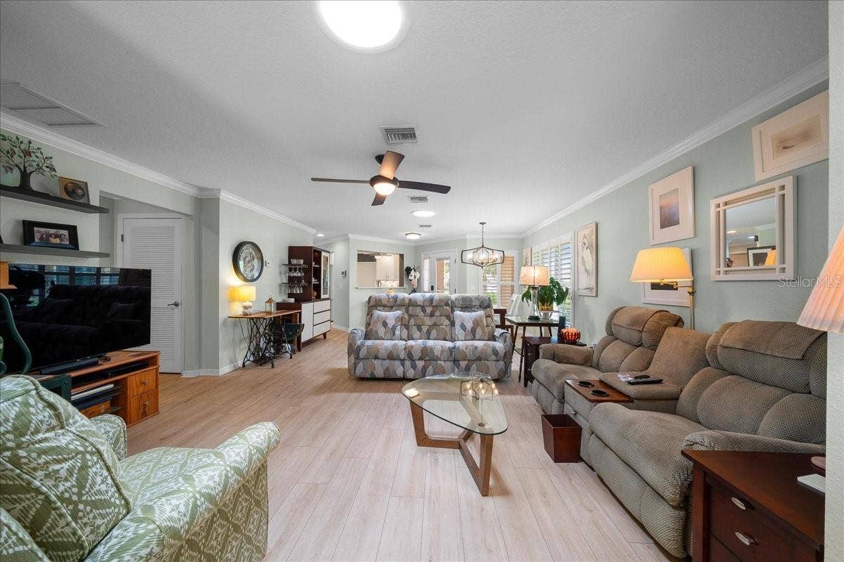 9122 SW 102ND CIRCLE, Ocala, FL 34481 9122 SW 102ND CIRCLE, Ocala, FL 34481