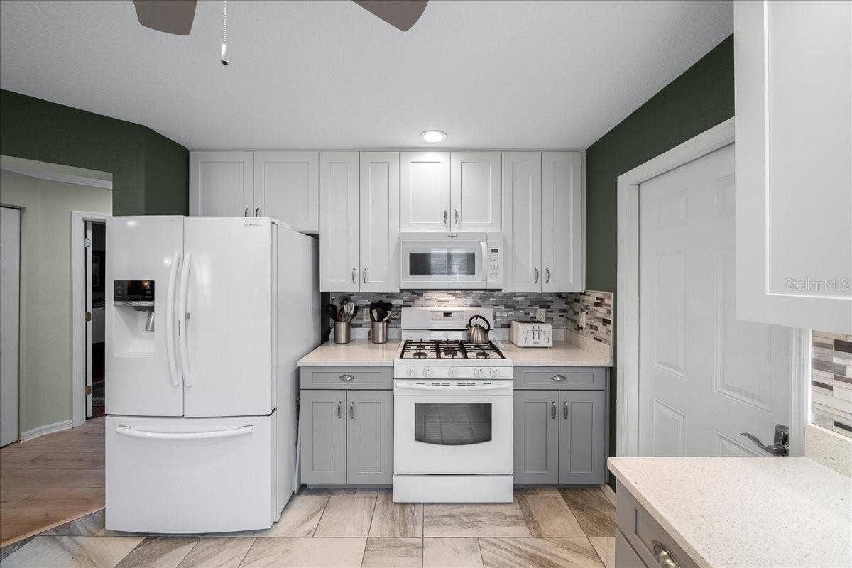 9122 SW 102ND CIRCLE, Ocala, FL 34481 9122 SW 102ND CIRCLE, Ocala, FL 34481