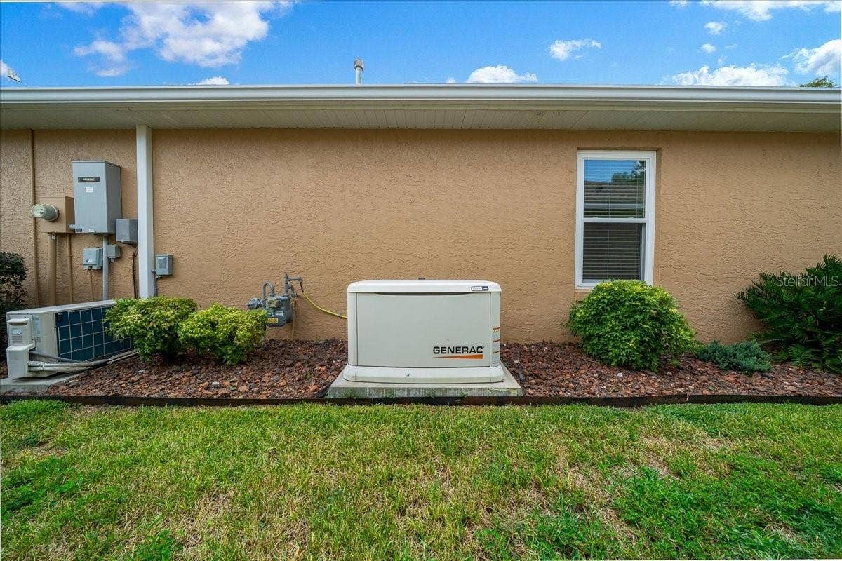 9122 SW 102ND CIRCLE, Ocala, FL 34481 9122 SW 102ND CIRCLE, Ocala, FL 34481