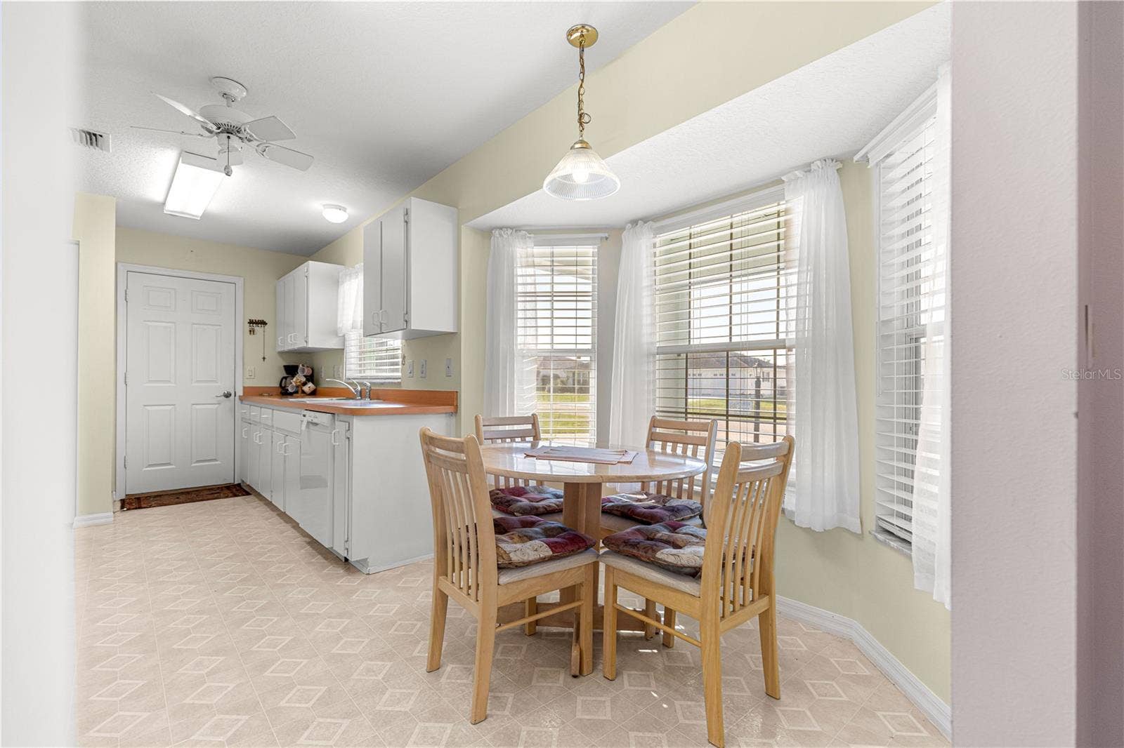 6201 SW 84TH PLACE, Ocala, FL 34476 6201 SW 84TH PLACE, Ocala, FL 34476