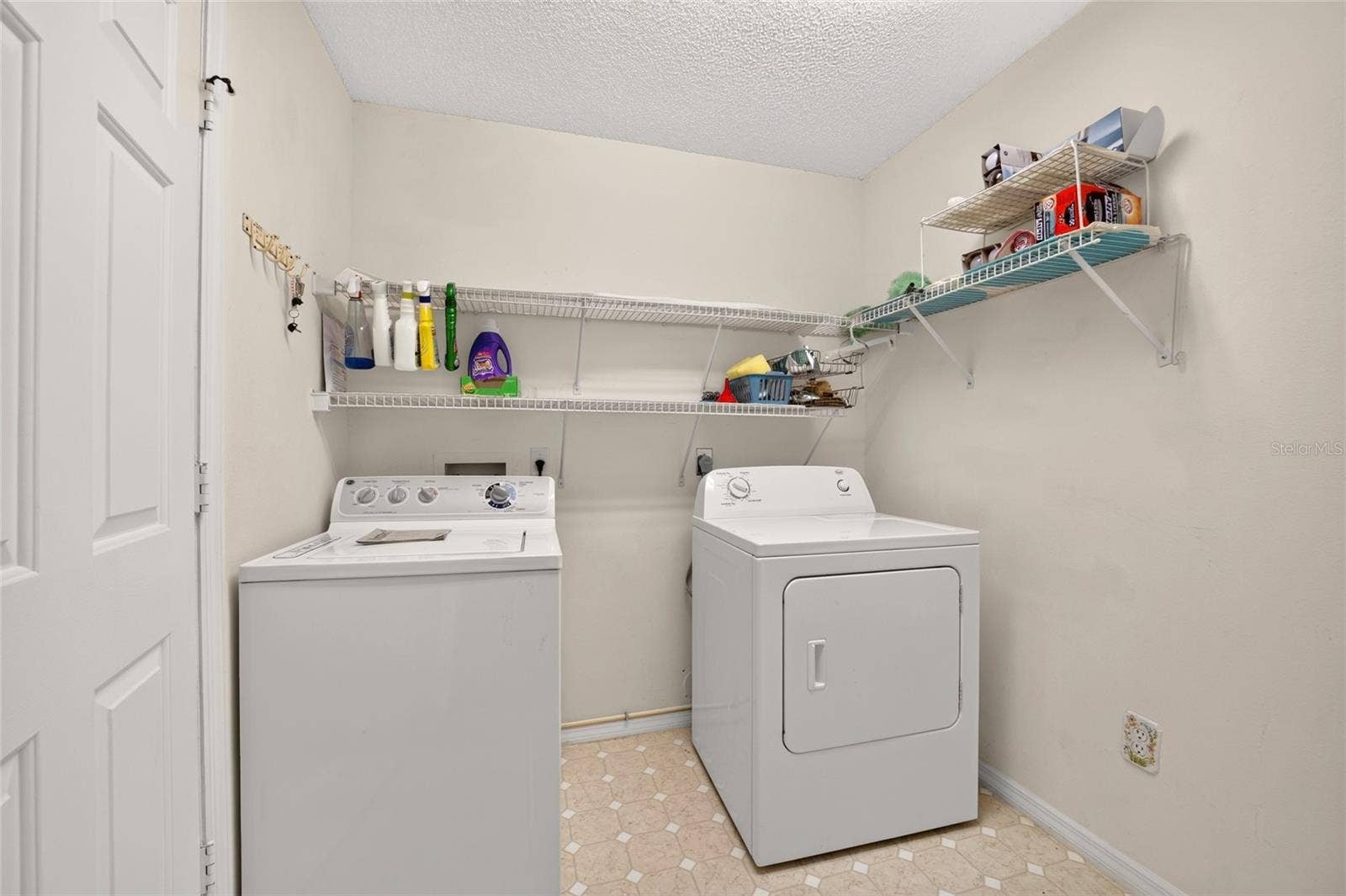 8661 SW 65TH TERRACE, Ocala, FL 34476 8661 SW 65TH TERRACE, Ocala, FL 34476