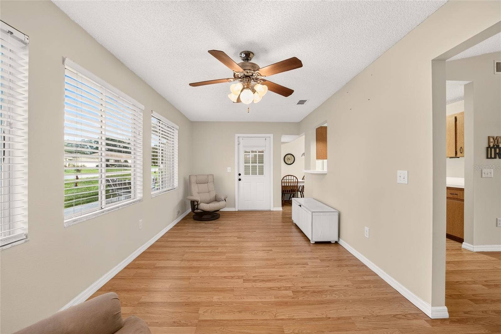 8661 SW 65TH TERRACE, Ocala, FL 34476 family room