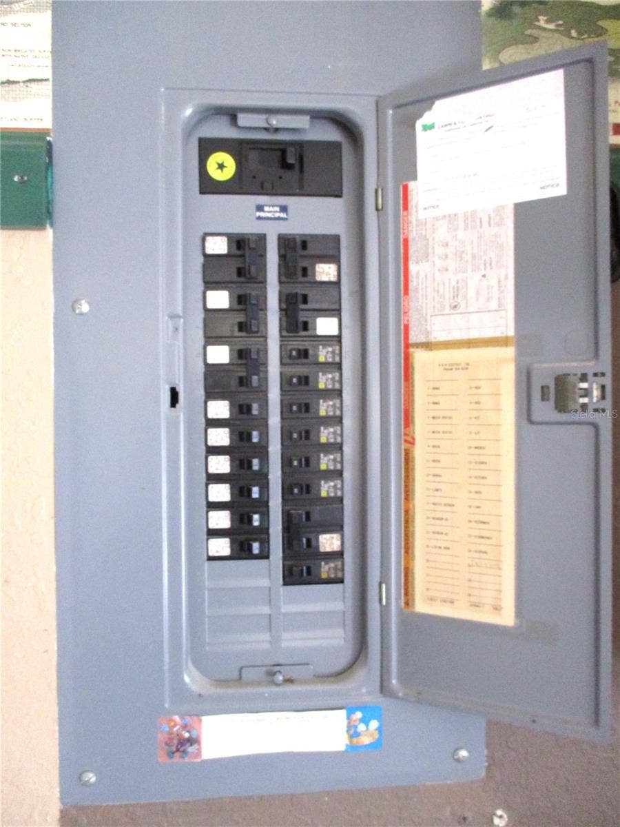 11283 SW 139TH PLACE, Dunnellon, FL 34432 200 AMP SERVICE