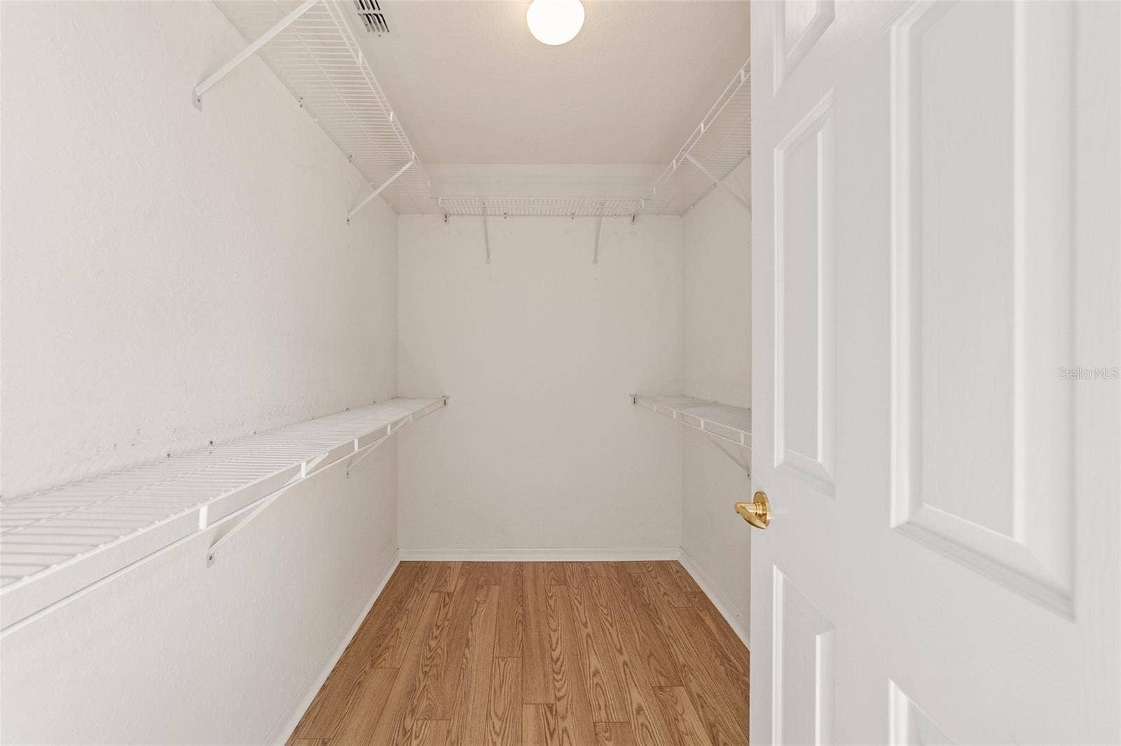 11283 SW 139TH PLACE, Dunnellon, FL 34432 WALK IN CLOSET