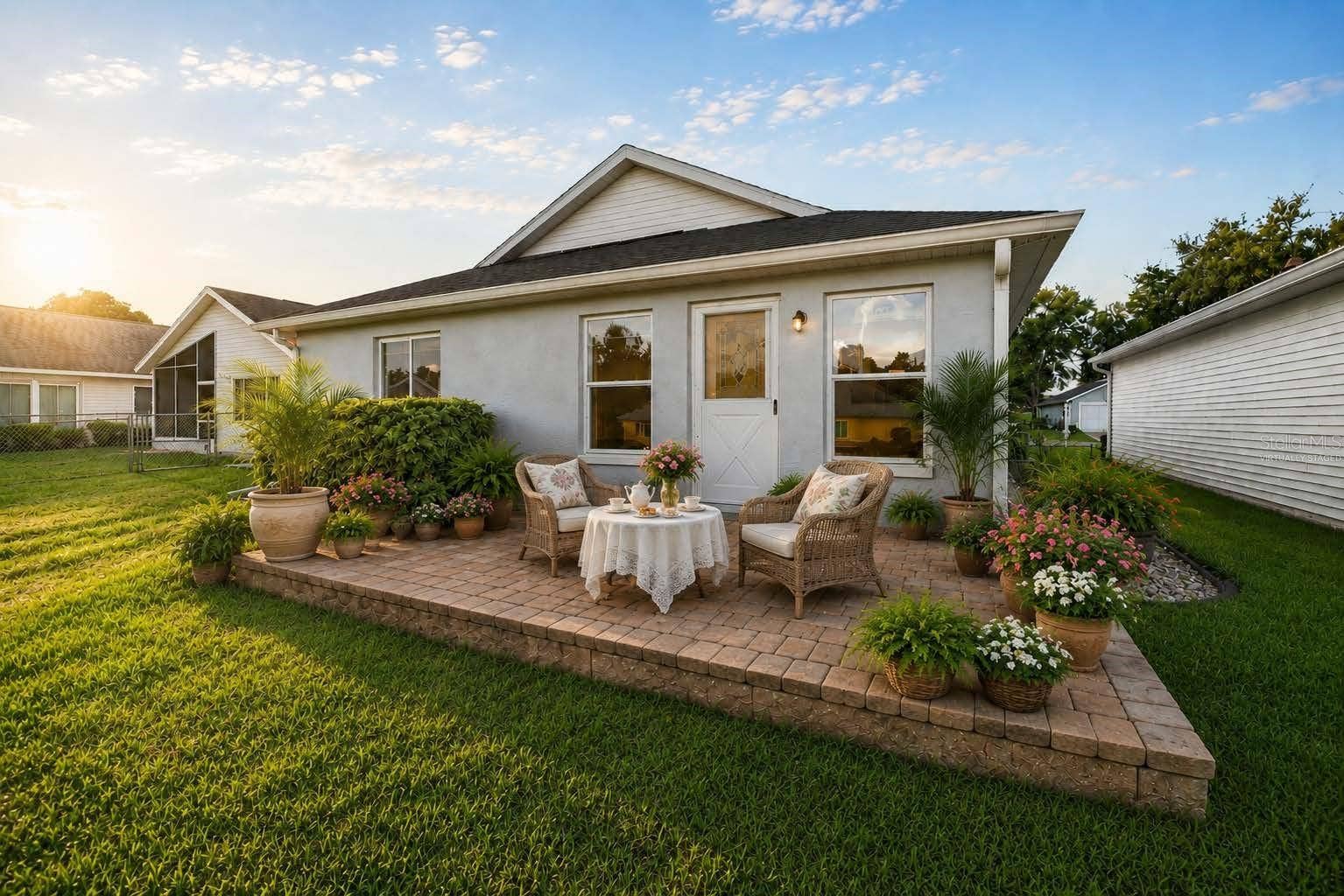 1923 NW 50TH CIRCLE, Ocala, FL 34482 This picture has been virtually staged