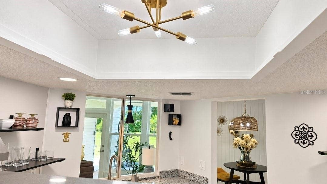 9282 SW 109TH LANE, Ocala, FL 34481 Modern GEO LIghting "Sputnik"