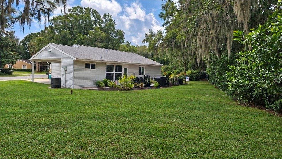 9282 SW 109TH LANE, Ocala, FL 34481 Nice large backyard for what ever your plans are.