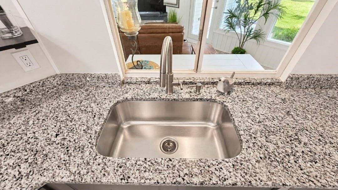 9282 SW 109TH LANE, Ocala, FL 34481 New undermount sink 2024
