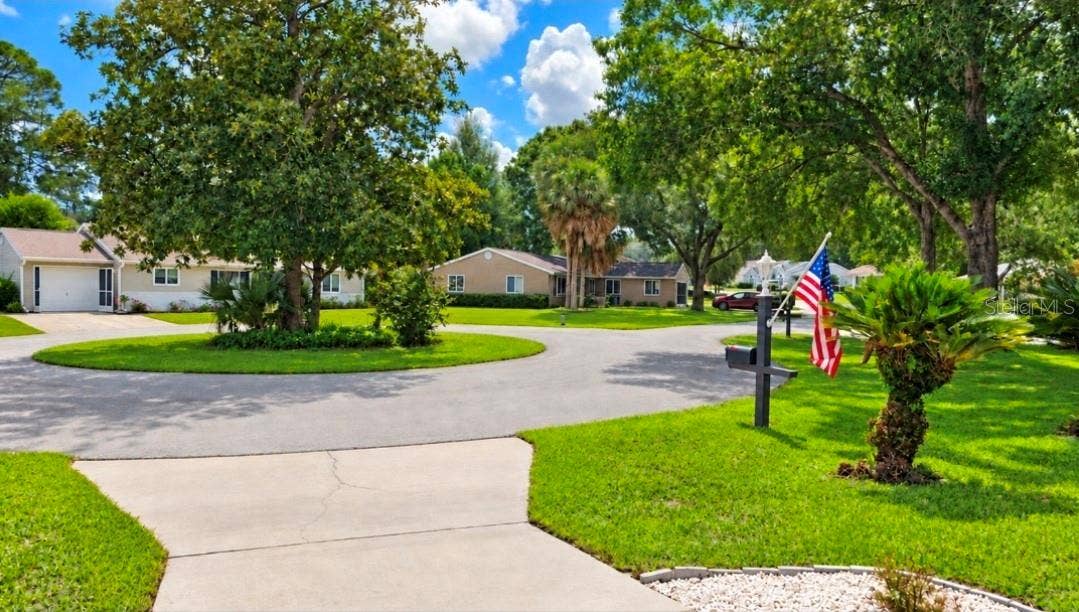 9282 SW 109TH LANE, Ocala, FL 34481 Look at this charming countre feel.