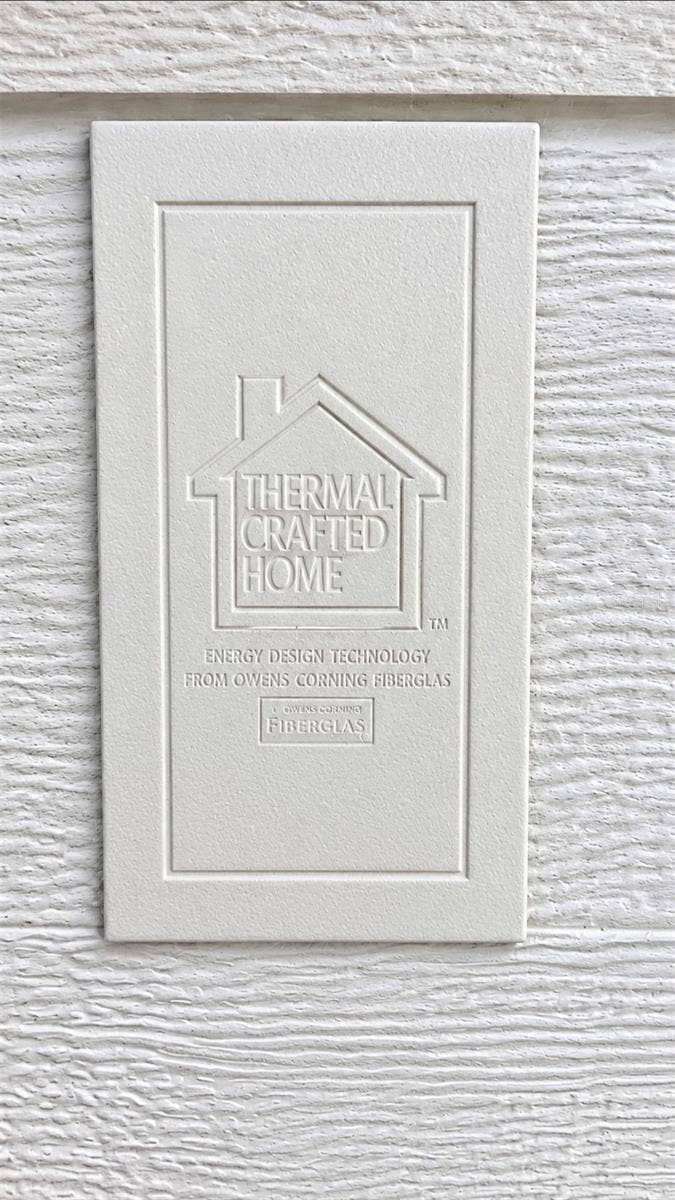 9282 SW 109TH LANE, Ocala, FL 34481 Thermal Crafted Home by Owen Corning. THis mean the home should have fibergalss insulation in ceiling walls and possibly the floors for extra energy efficiency. Buyer or Buyers agent to verify information-Please