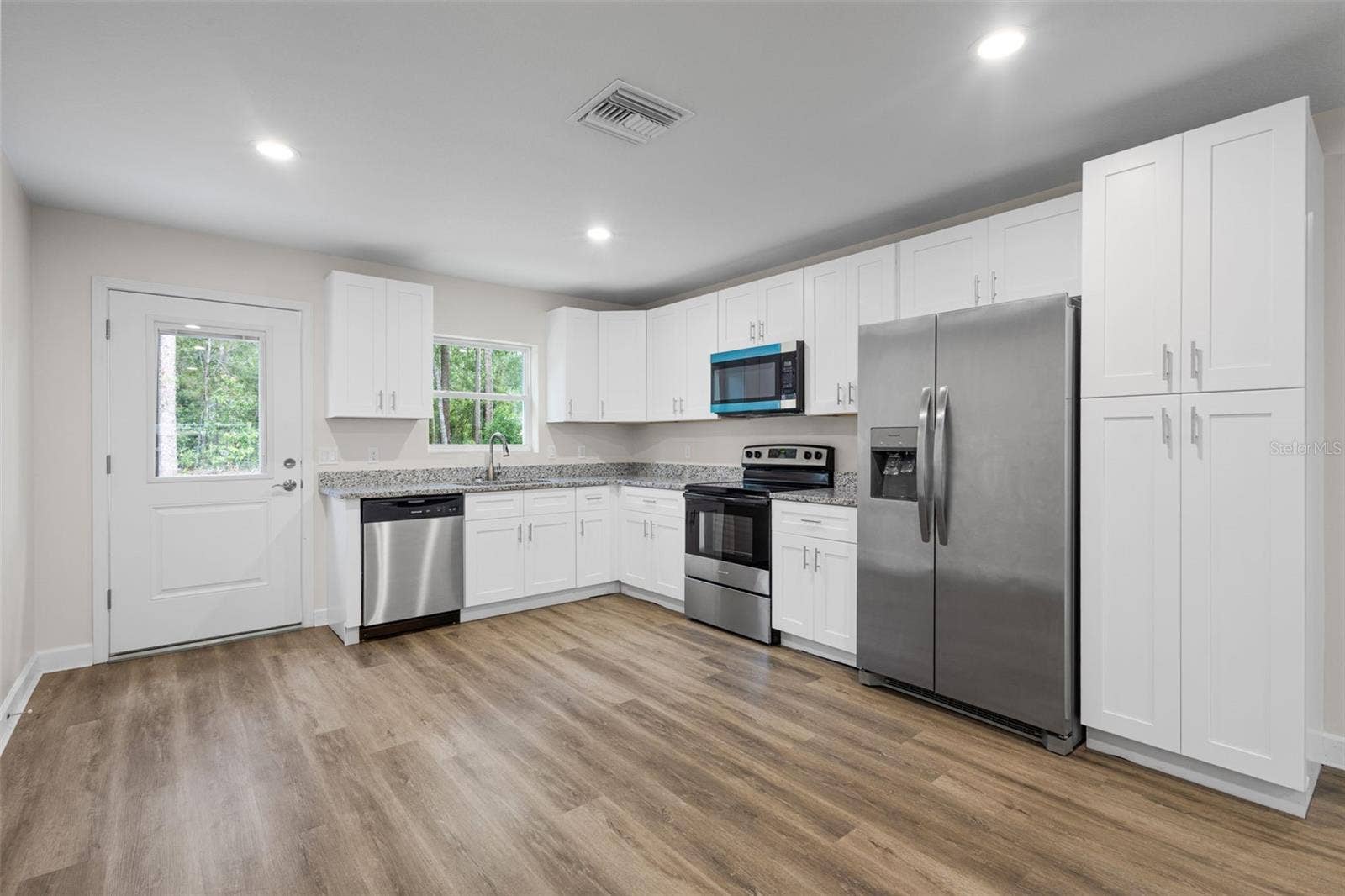 105 & 107 NW 8TH STREET, Chiefland, FL 32626