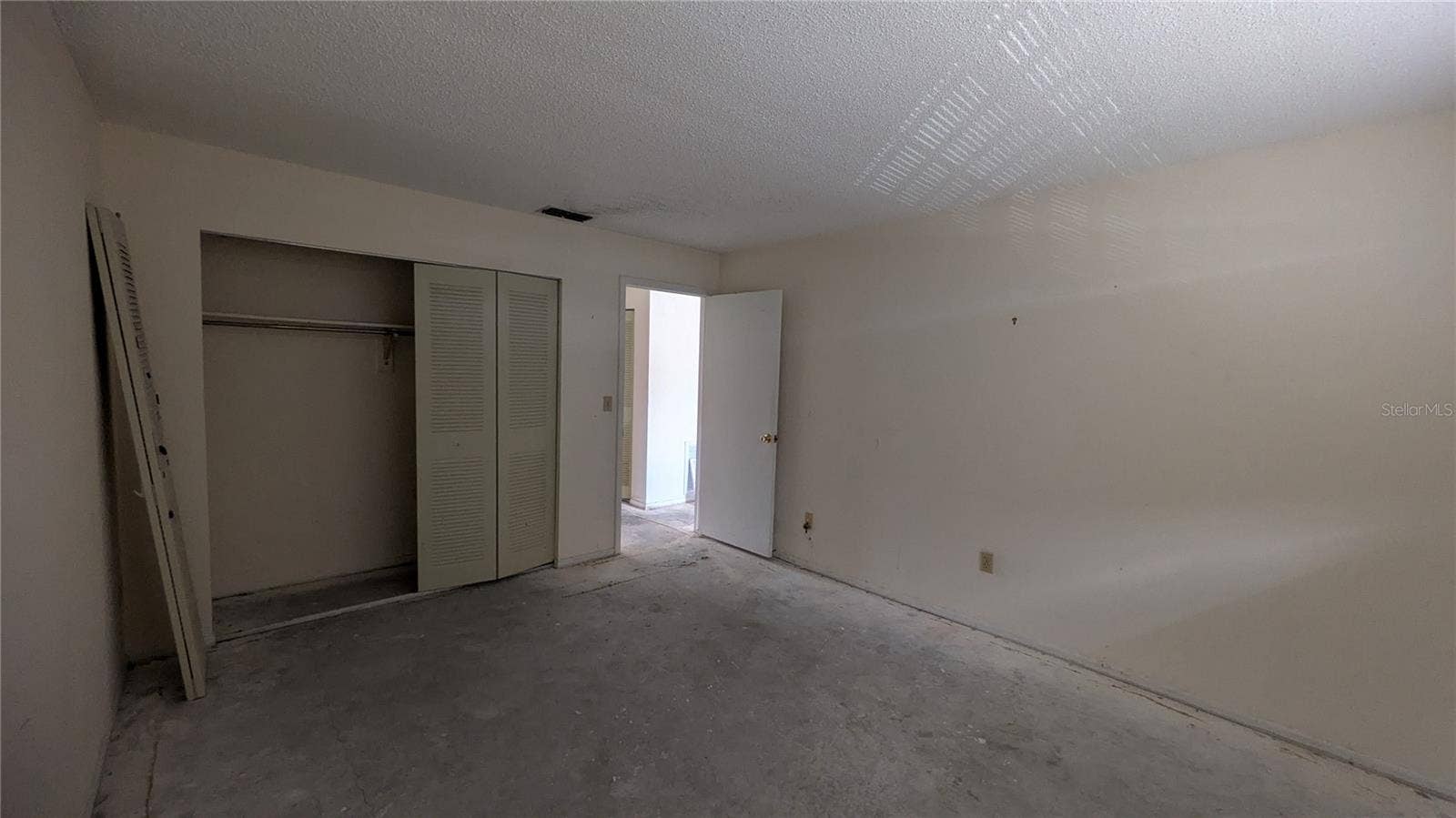 5980 TERRACE PARK DRIVE N, #206, St Petersburg, FL 33709 5980 TERRACE PARK DRIVE N, #206, St Petersburg, FL 33709