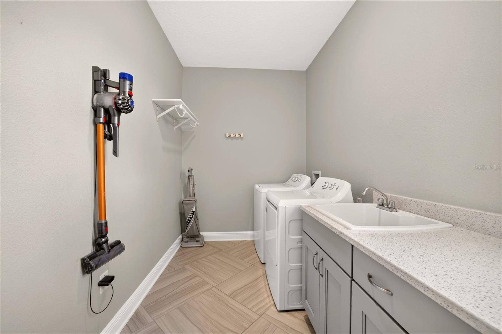 8481 SW 93RD CIRCLE, Ocala, FL 34481 8481 SW 93RD CIRCLE, Ocala, FL 34481