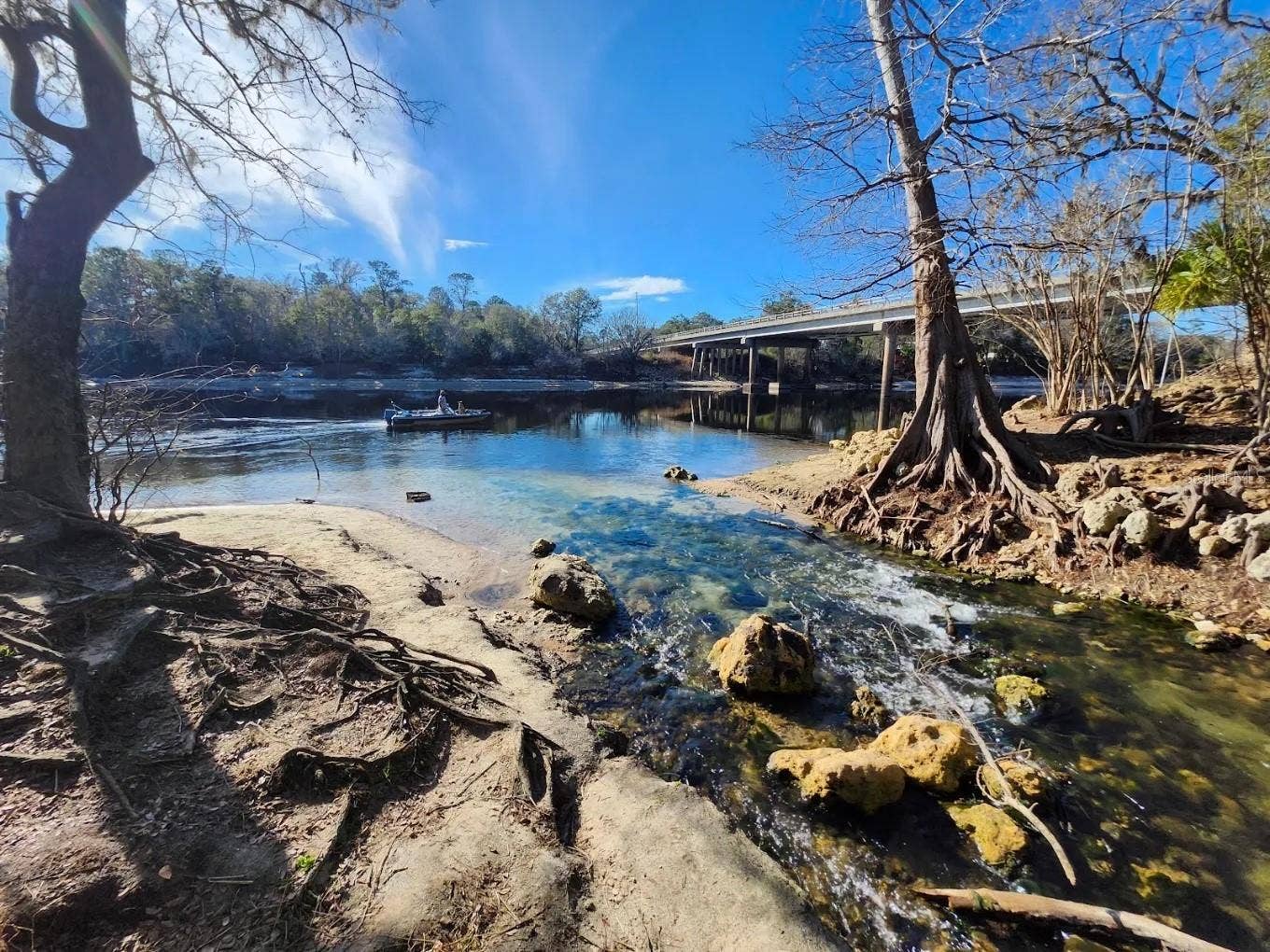 NW 96TH PL, Branford, FL 32008 Ivey Memorial Park meets the Suwannee River.