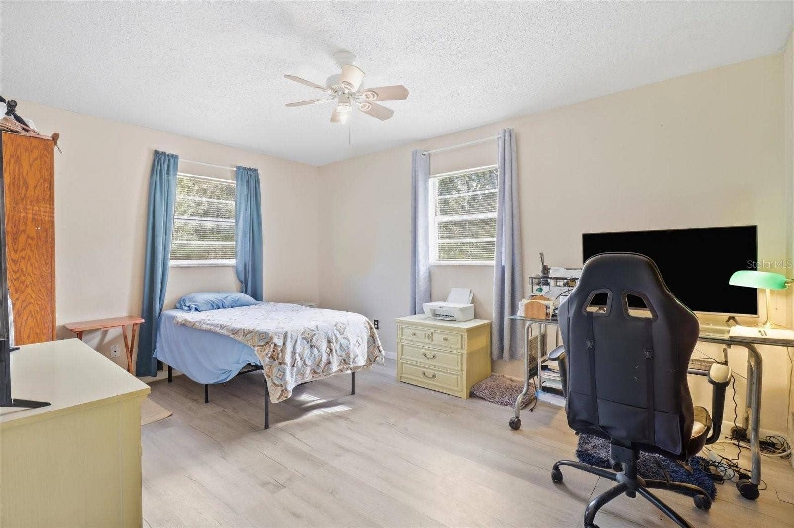 937 N MCGOWAN AVENUE, Crystal River, FL 34429 937 N MCGOWAN AVENUE, Crystal River, FL 34429