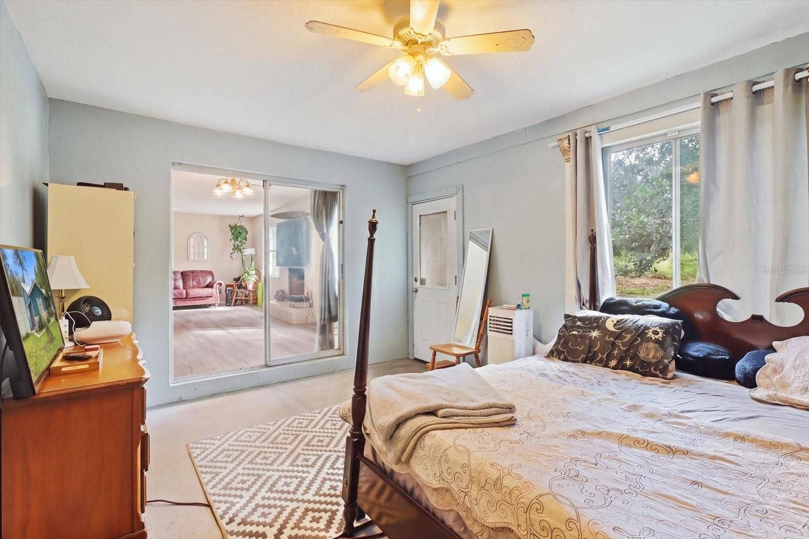 937 N MCGOWAN AVENUE, Crystal River, FL 34429 937 N MCGOWAN AVENUE, Crystal River, FL 34429