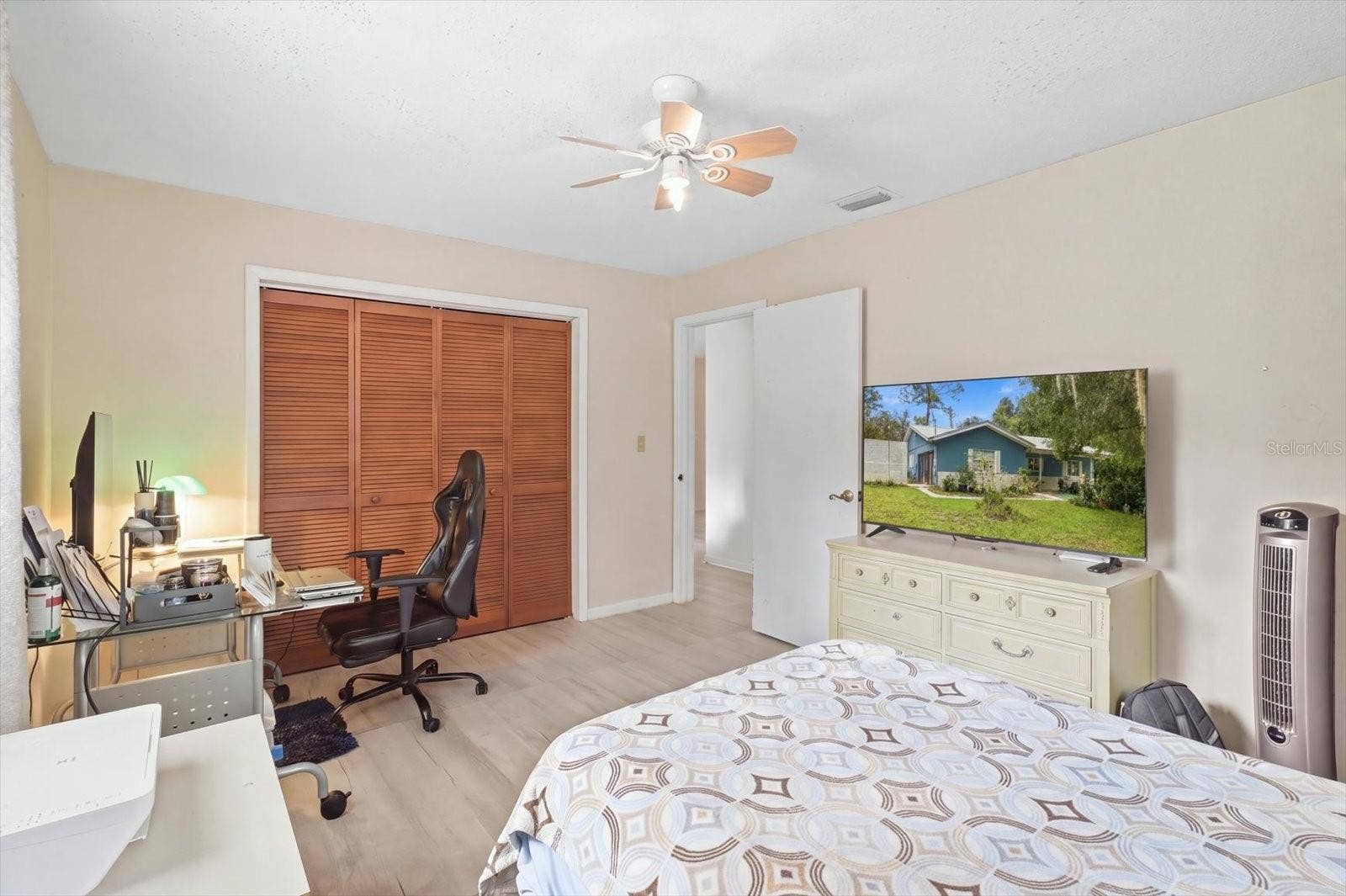 937 N MCGOWAN AVENUE, Crystal River, FL 34429 937 N MCGOWAN AVENUE, Crystal River, FL 34429