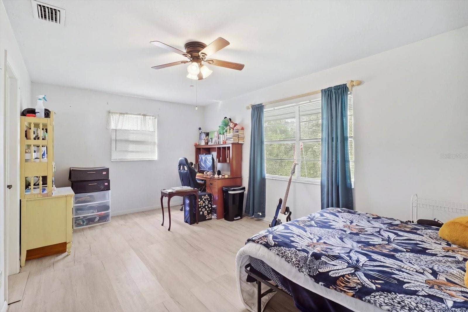 937 N MCGOWAN AVENUE, Crystal River, FL 34429 937 N MCGOWAN AVENUE, Crystal River, FL 34429