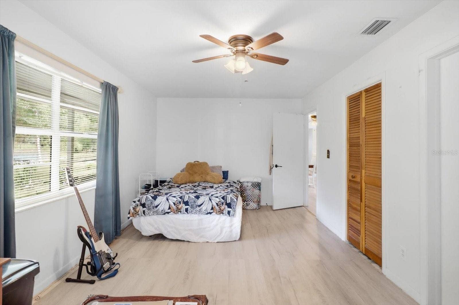 937 N MCGOWAN AVENUE, Crystal River, FL 34429 937 N MCGOWAN AVENUE, Crystal River, FL 34429