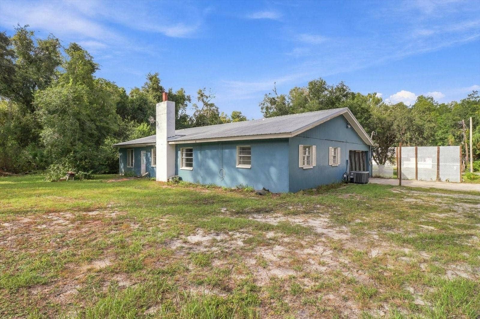 937 N MCGOWAN AVENUE, Crystal River, FL 34429 937 N MCGOWAN AVENUE, Crystal River, FL 34429
