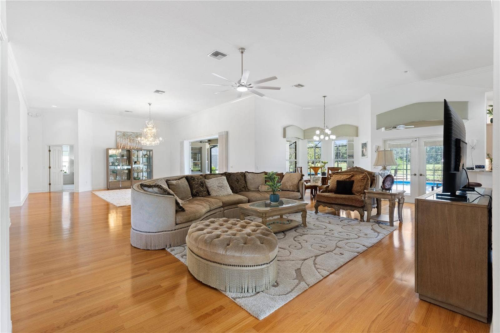 1800 ST. JAMES CIRCLE, The Villages, FL 32162