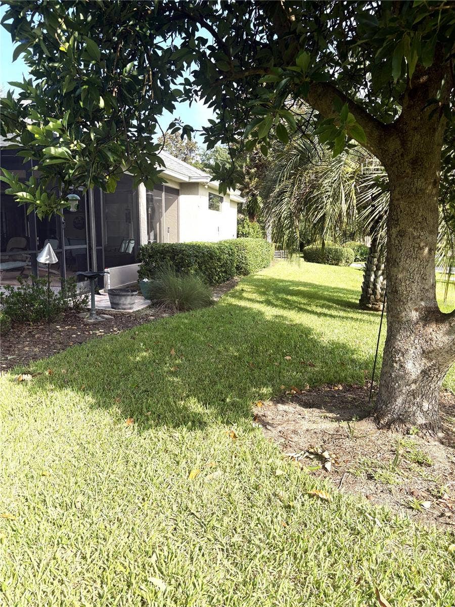 19588 SW 86TH LANE, Dunnellon, FL 34432 east side of home