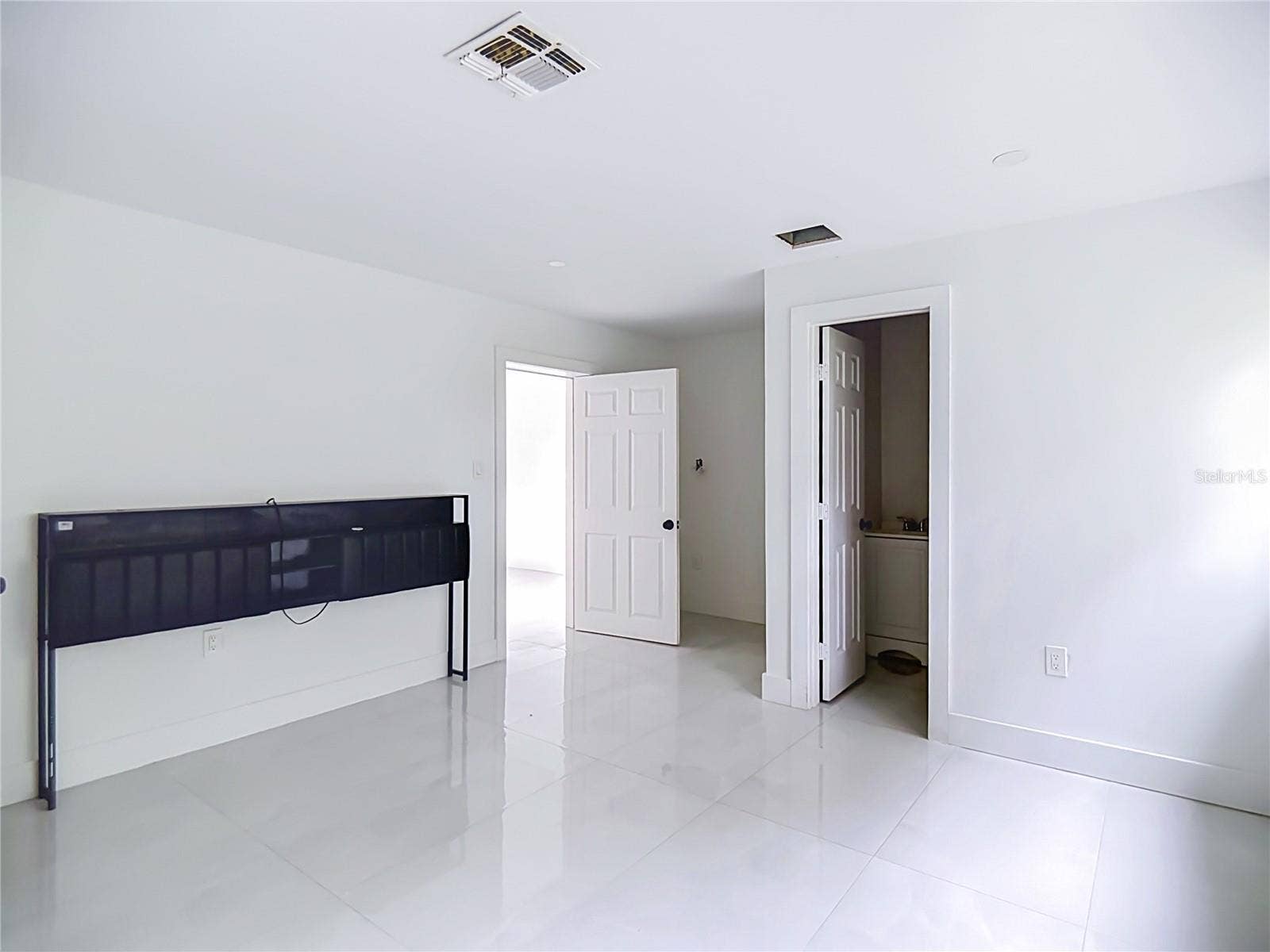 1514 WRIGHT DRIVE, Lakeland, FL 33805 1514 WRIGHT DRIVE, Lakeland, FL 33805