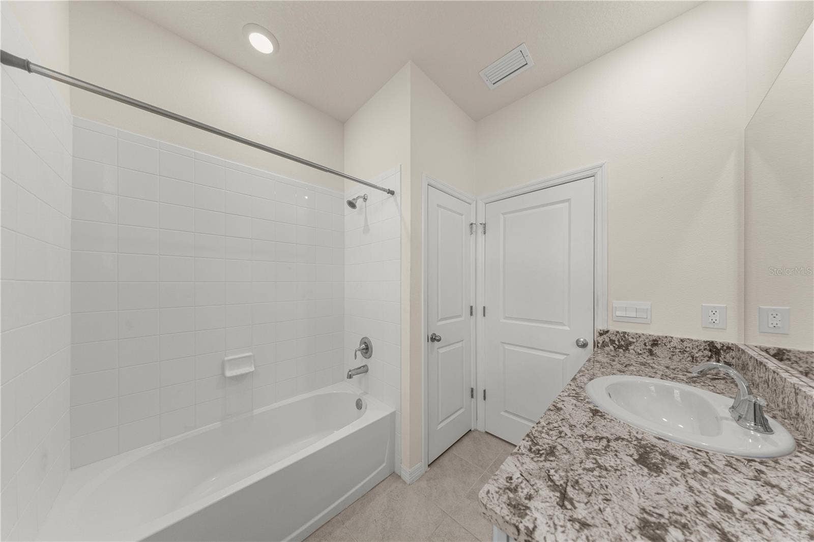 5365 NW 46TH LANE ROAD, Ocala, FL 34482 5365 NW 46TH LANE ROAD, Ocala, FL 34482