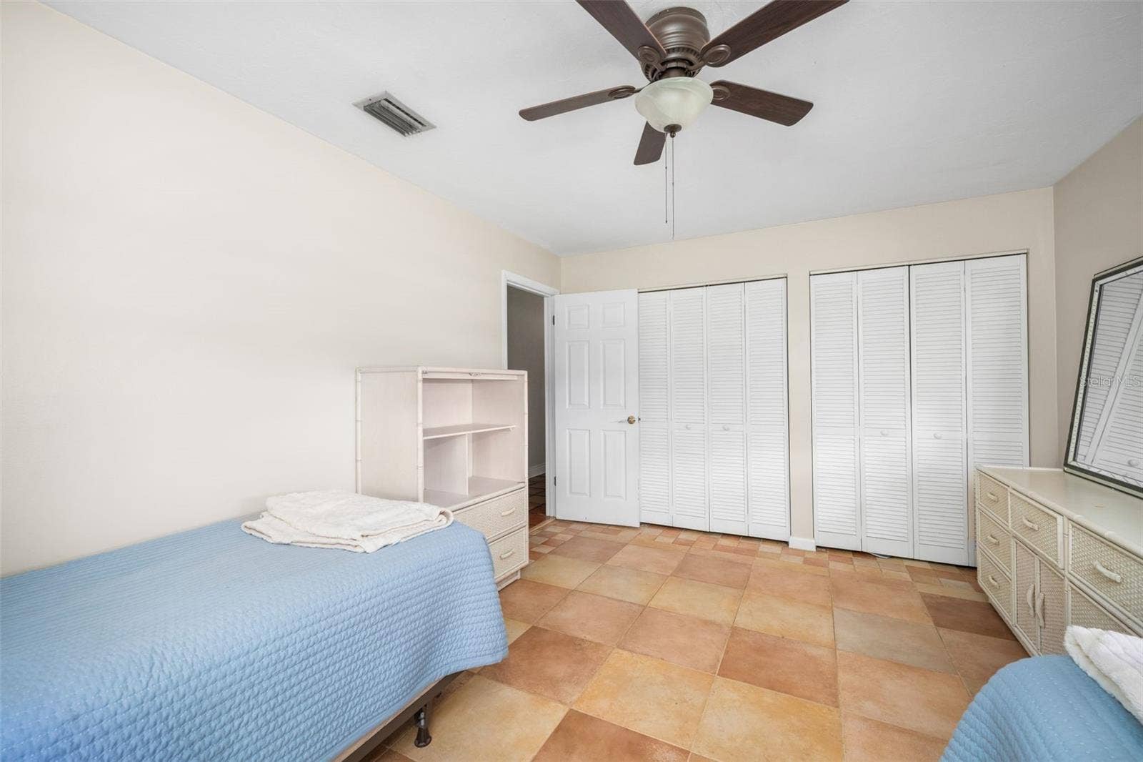 4615 NW 110TH AVENUE, Ocala, FL 34482 4615 NW 110TH AVENUE, Ocala, FL 34482