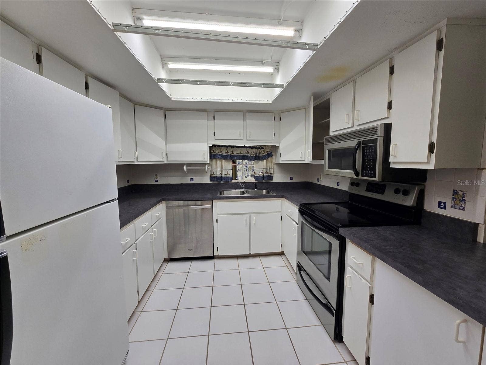 606 MIDWAY DRIVE, #B, Ocala, FL 34472 606 MIDWAY DRIVE, #B, Ocala, FL 34472
