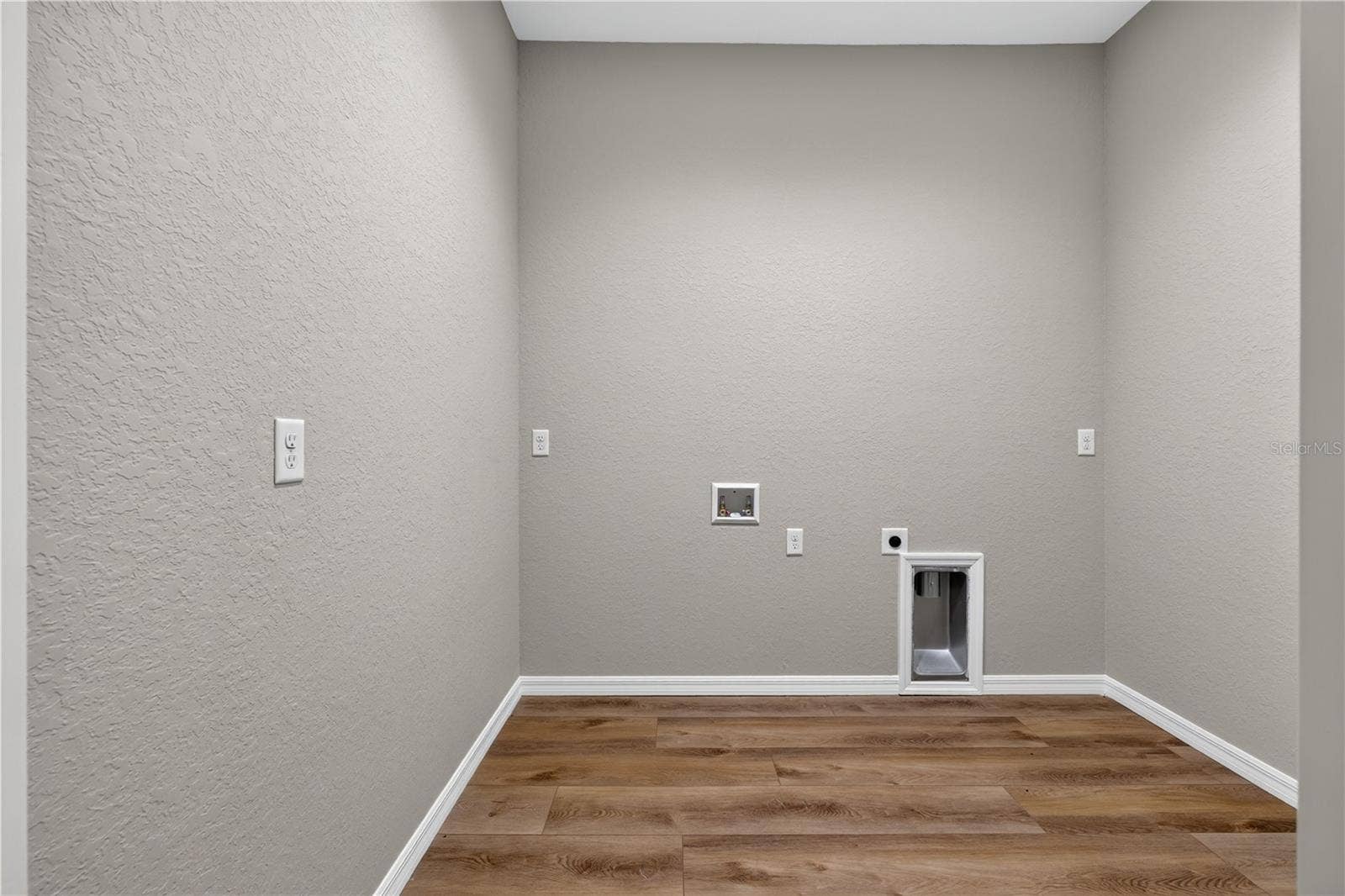 13470 SW 69TH PLACE, Ocala, FL 34481 13470 SW 69TH PLACE, Ocala, FL 34481