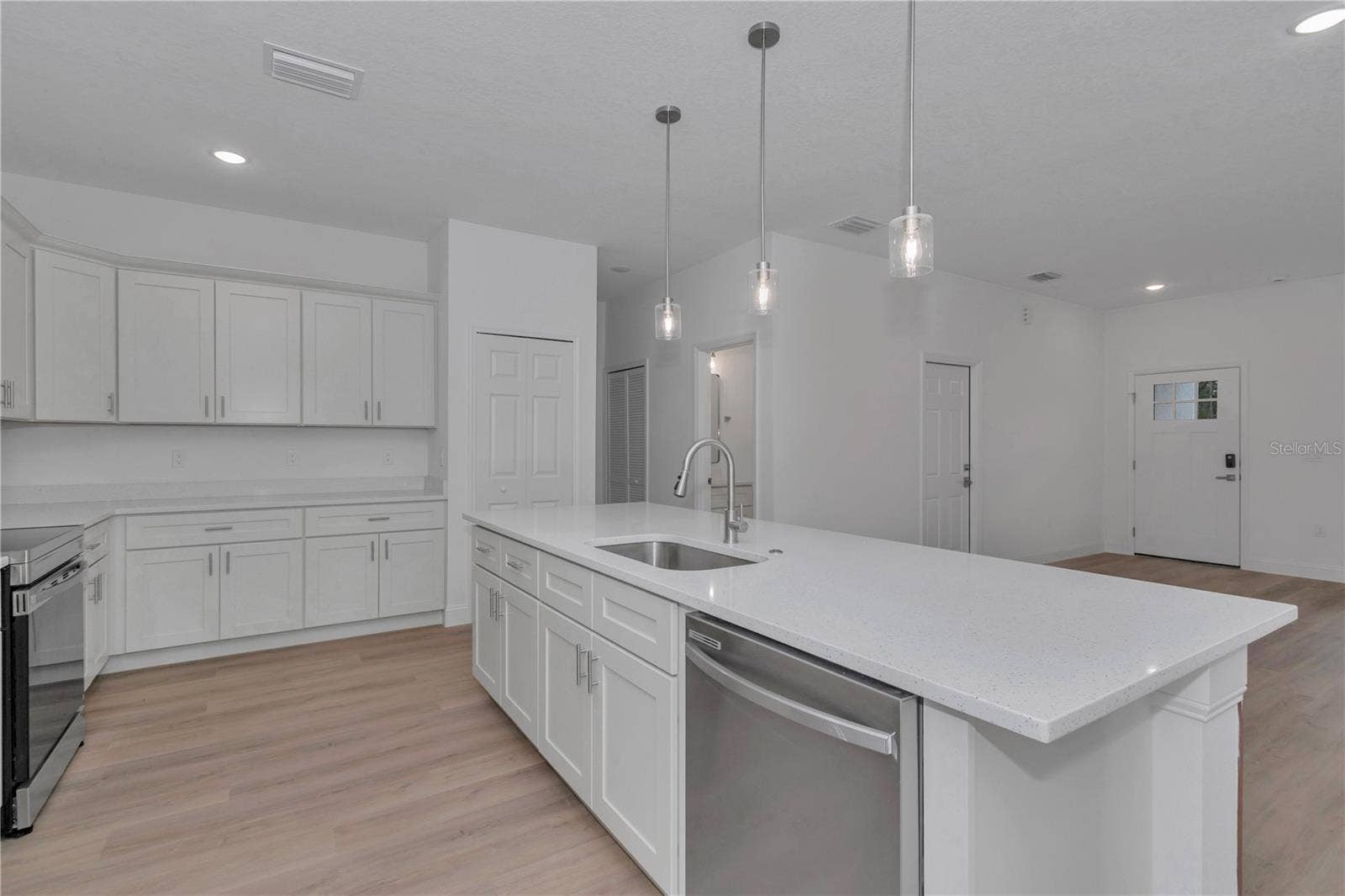 1263 W FAN DRIVE, Citrus Springs, FL 34434 1263 W FAN DRIVE, Citrus Springs, FL 34434