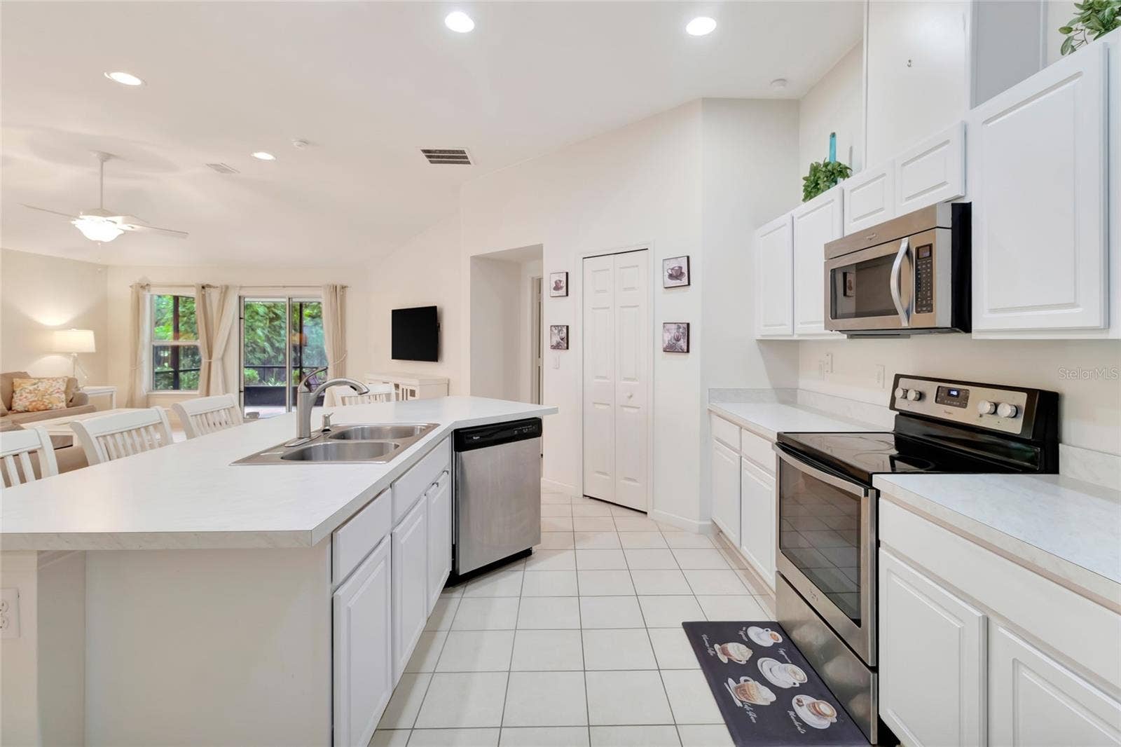 113 GRANDE BERWICK COURT, Daytona Beach, FL 32124