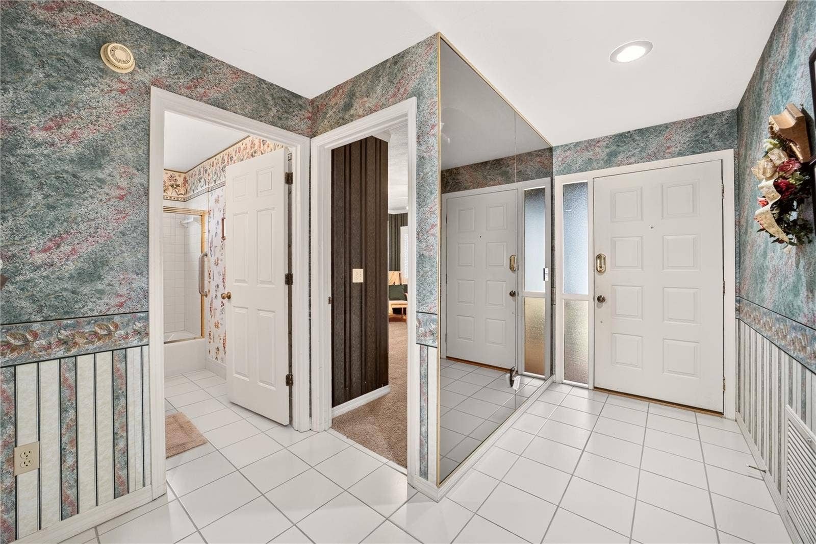 1708 NE 38TH AVENUE, Ocala, FL 34470 View showing entrance and front door