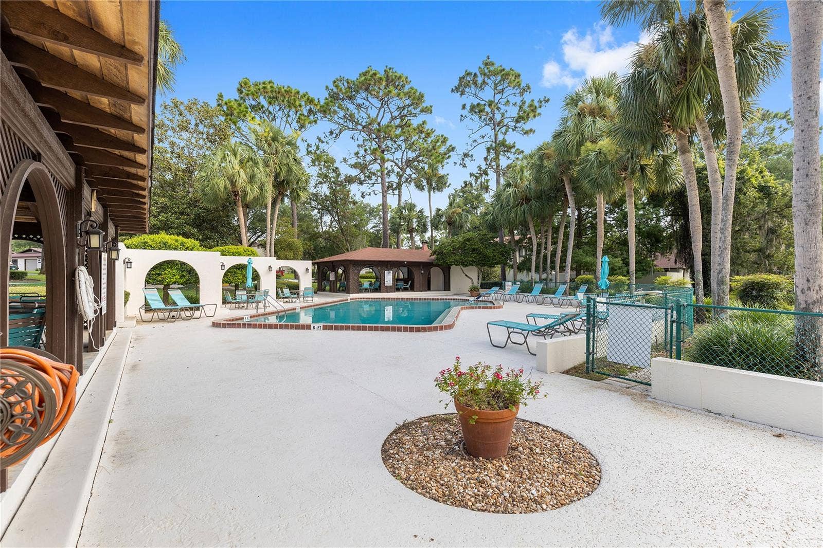 1708 NE 38TH AVENUE, Ocala, FL 34470 The clubhouse and pool area