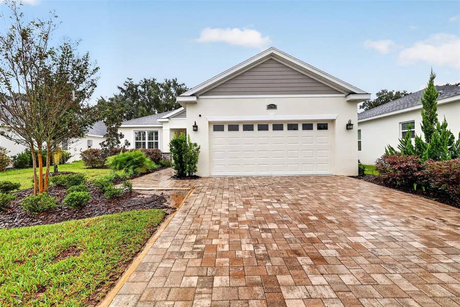 Property photo for 4783 NE 125TH LOOP, Oxford, FL