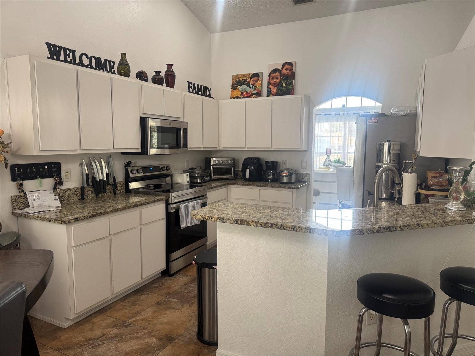 4470 SW 132 PLACE, Ocala, FL 34473 Kitchen view from Breakfast Rm
