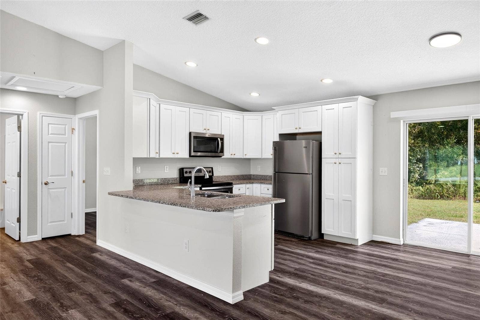 296 OAK LANE TRACK, Ocala, FL 34472 296 OAK LANE TRACK, Ocala, FL 34472