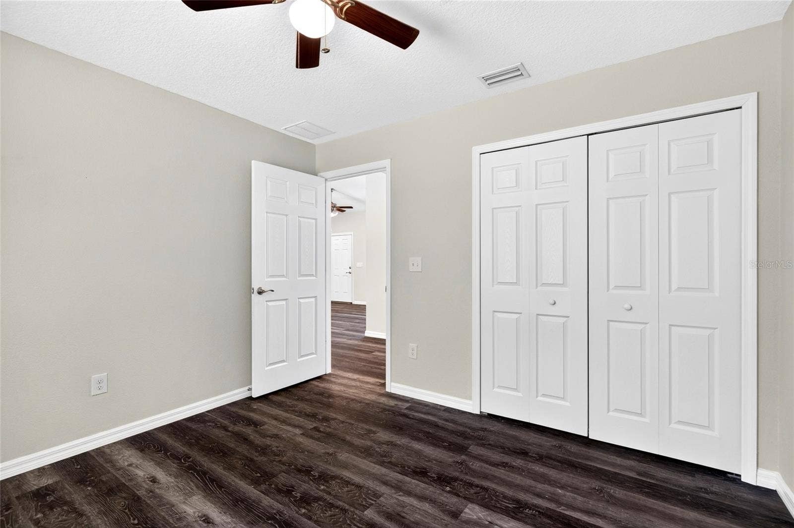 296 OAK LANE TRACK, Ocala, FL 34472 296 OAK LANE TRACK, Ocala, FL 34472