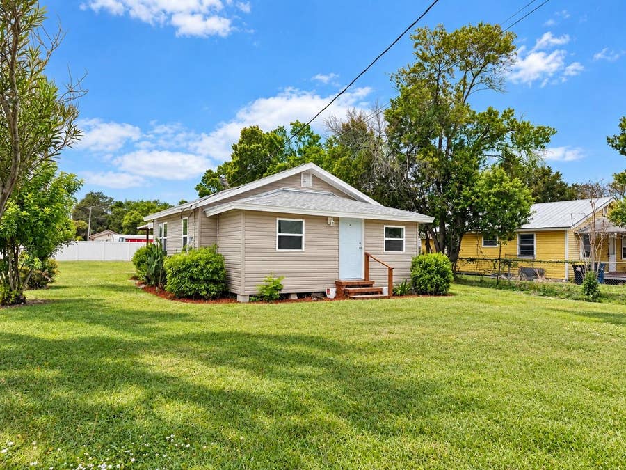 Property photo for 620 OAK STREET, Auburndale, FL
