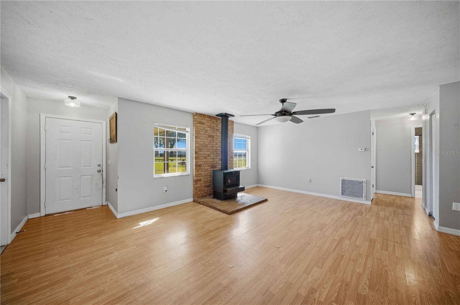 15600 NE JACKSONVILLE ROAD, Citra, FL 32113 15600 NE JACKSONVILLE ROAD, Citra, FL 32113