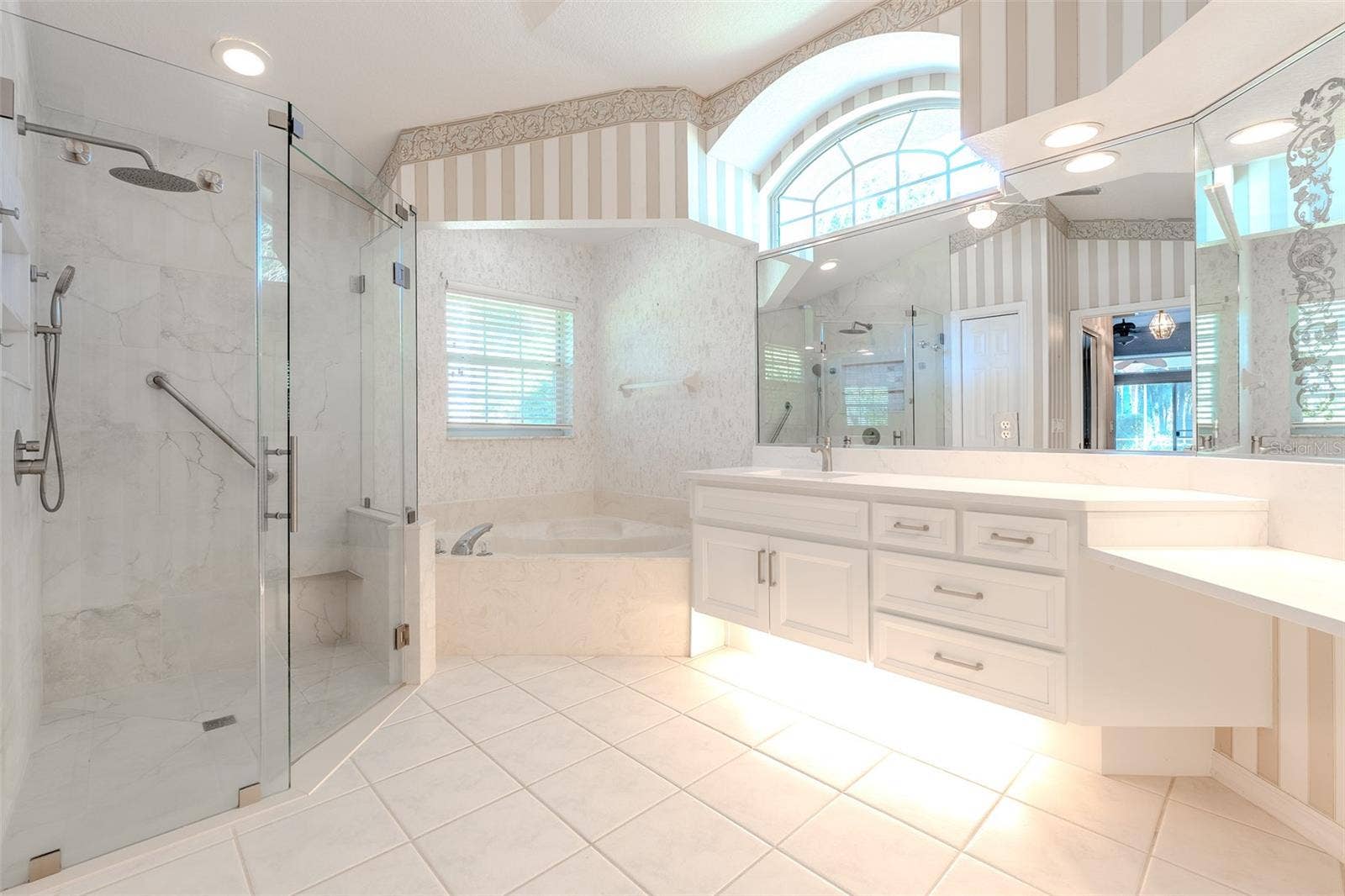 316 SE 36 LANE, Ocala, FL 34471 316 SE 36 LANE, Ocala, FL 34471