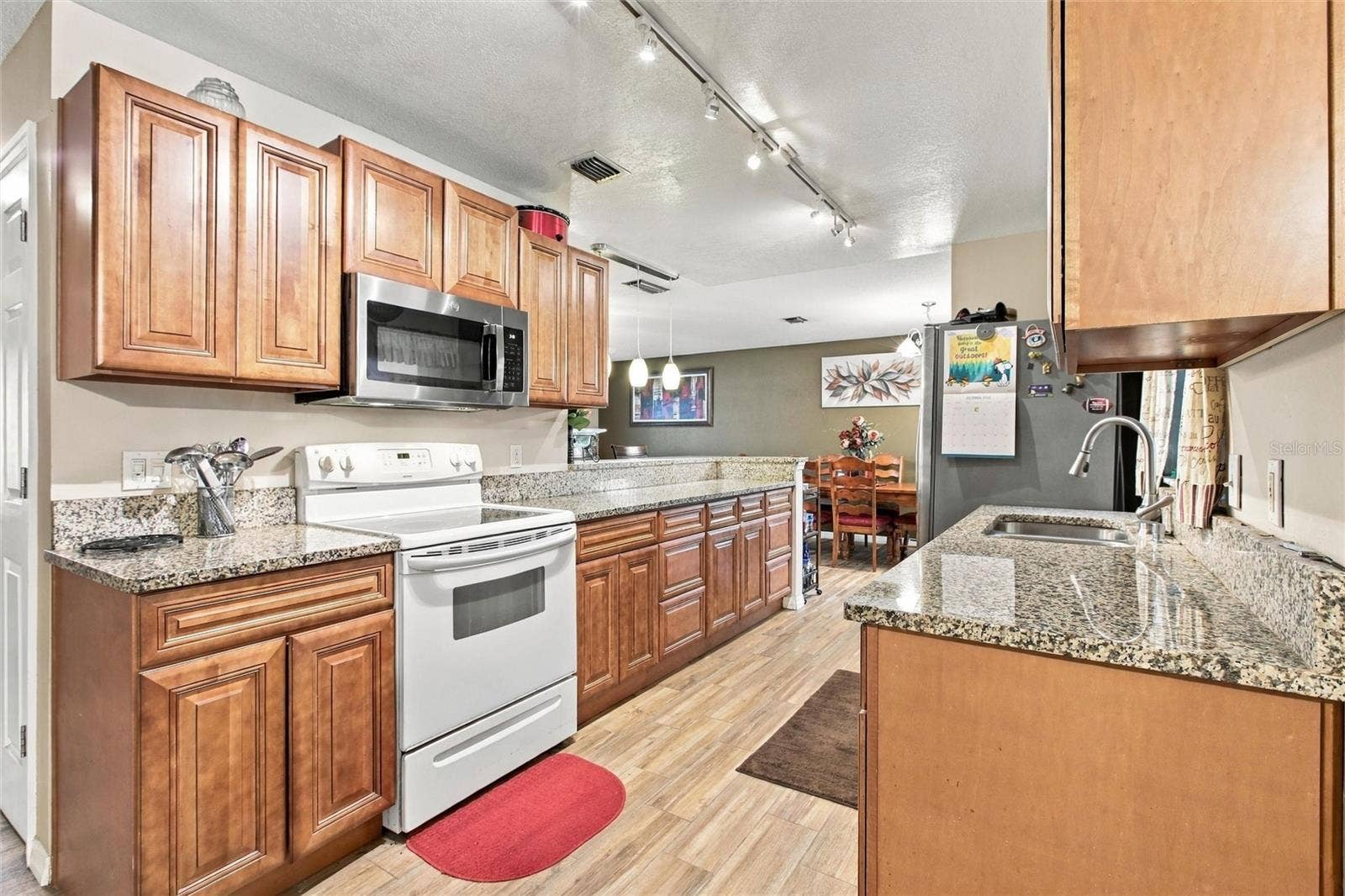 313 ROBIN HILL DRIVE, Altamonte Springs, FL 32701 313 ROBIN HILL DRIVE, Altamonte Springs, FL 32701