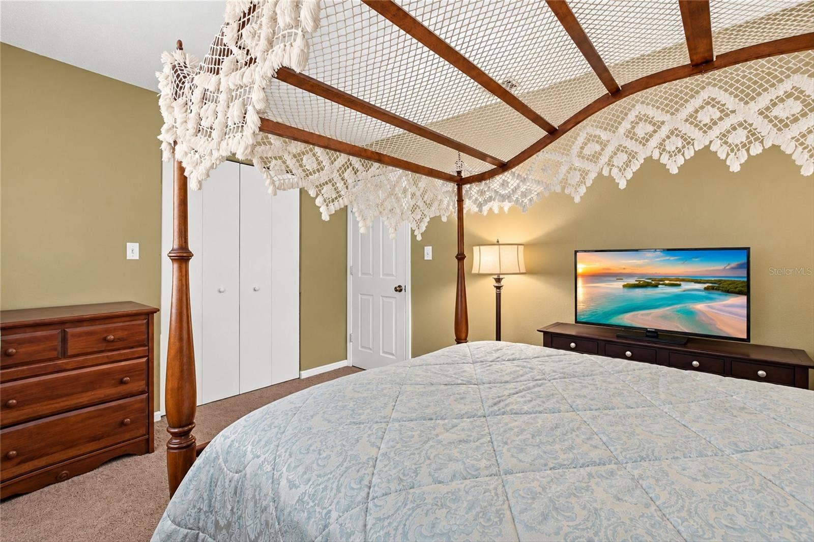 313 ROBIN HILL DRIVE, Altamonte Springs, FL 32701 313 ROBIN HILL DRIVE, Altamonte Springs, FL 32701