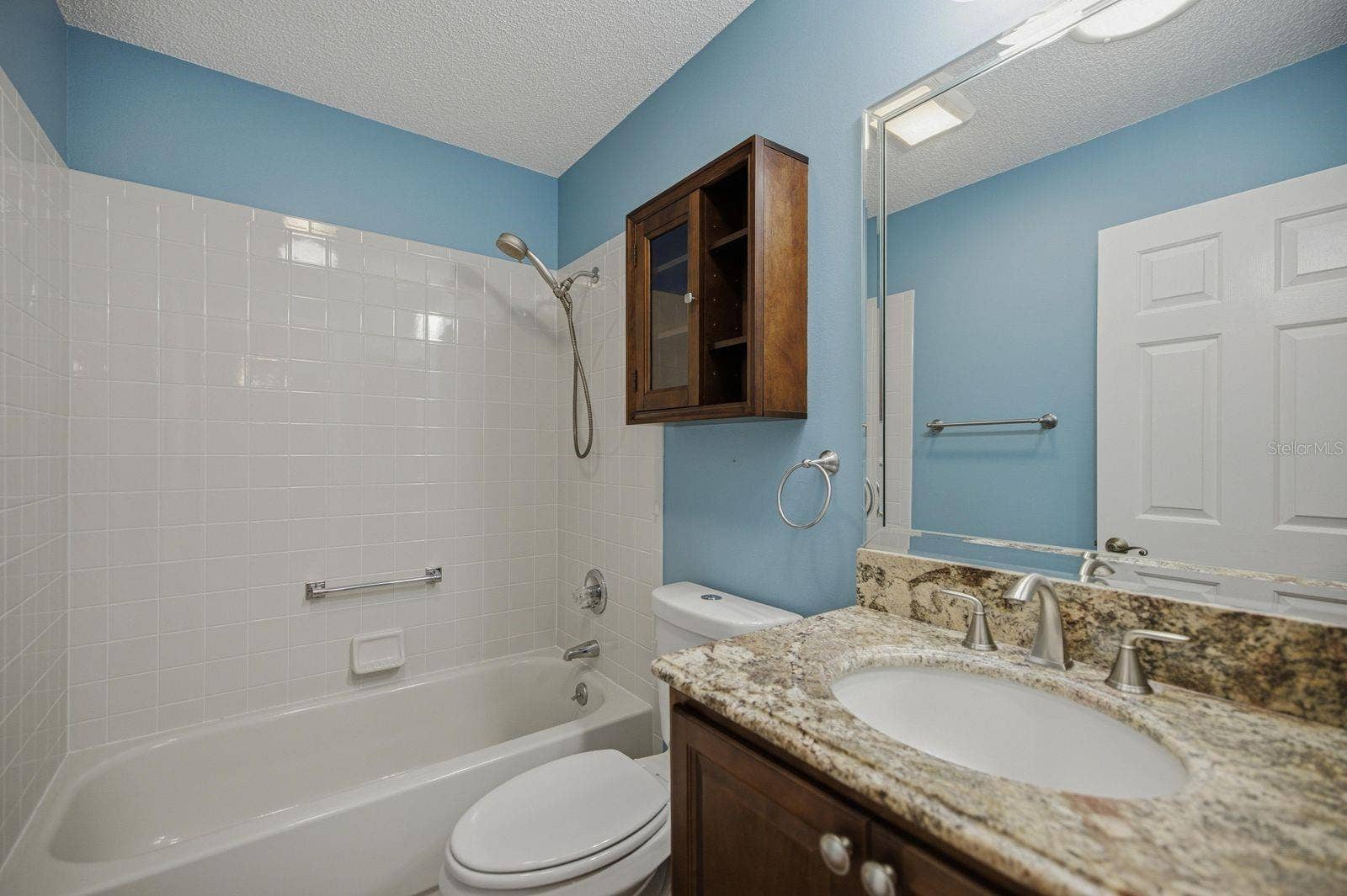 705 MURRAY LANE, Lady Lake, FL 32159 Secondary Bathroom